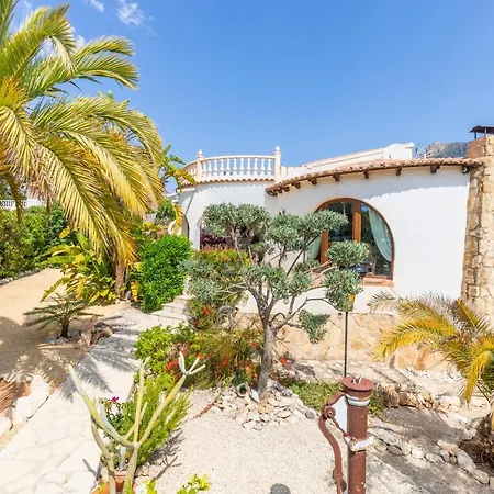 Sunny Villa